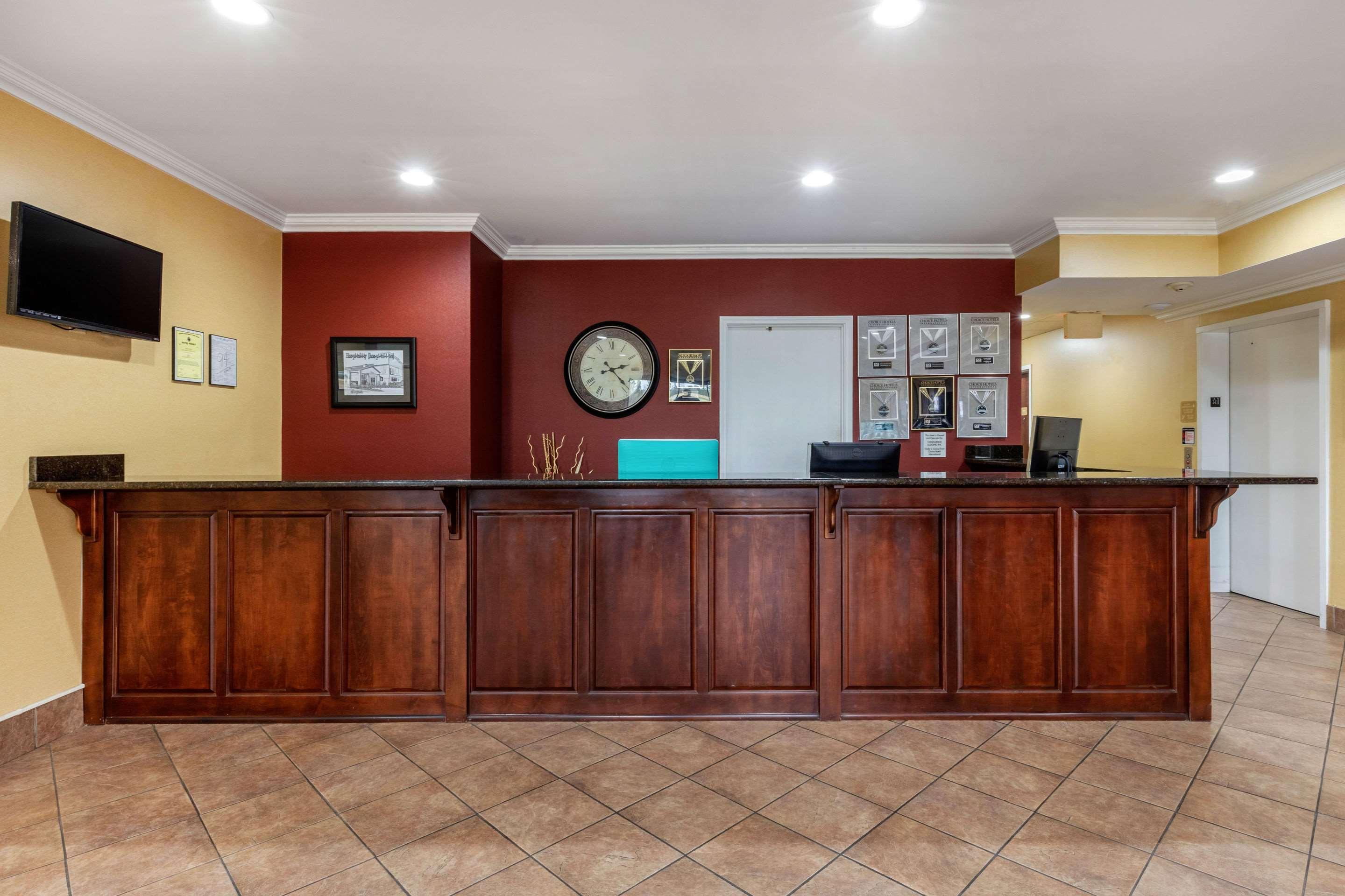 Quality Inn & Suites Demopolis Exterior photo